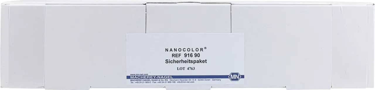 NANOCOLOR Safety kit consist of safety glasses, gloves and rubber apron