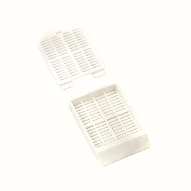 Embedding cassette, 45° angled marking area with strip holes; cassette and removable lid packed separately